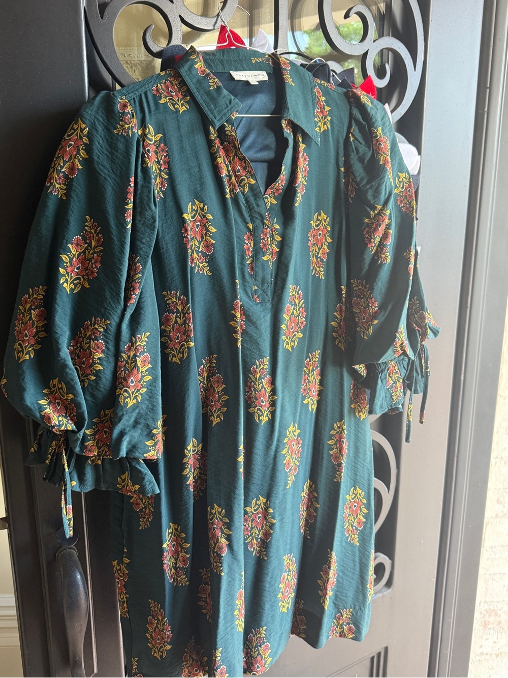 Entro  Green Floral  Dress